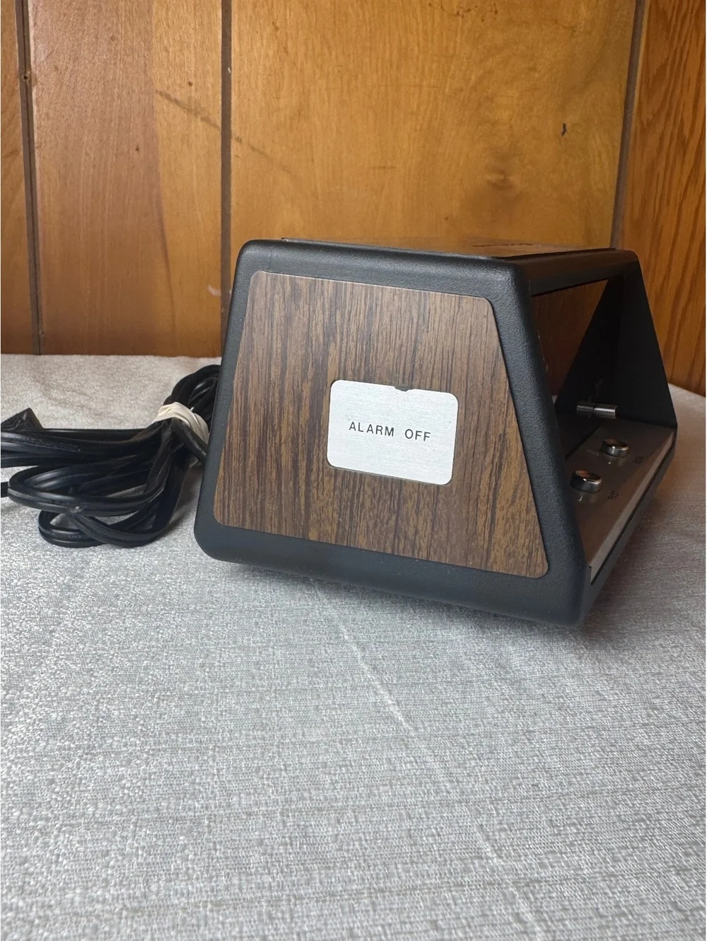 Vintage Sears Tradition Digital Alarm Clock Model 7196 Faux Wood LED Japan